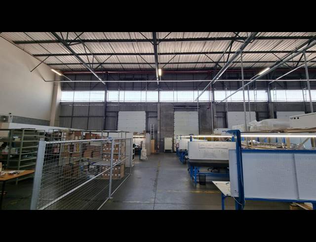 2,052M² WAREHOUSE TO LET IN GLEN MARAIS